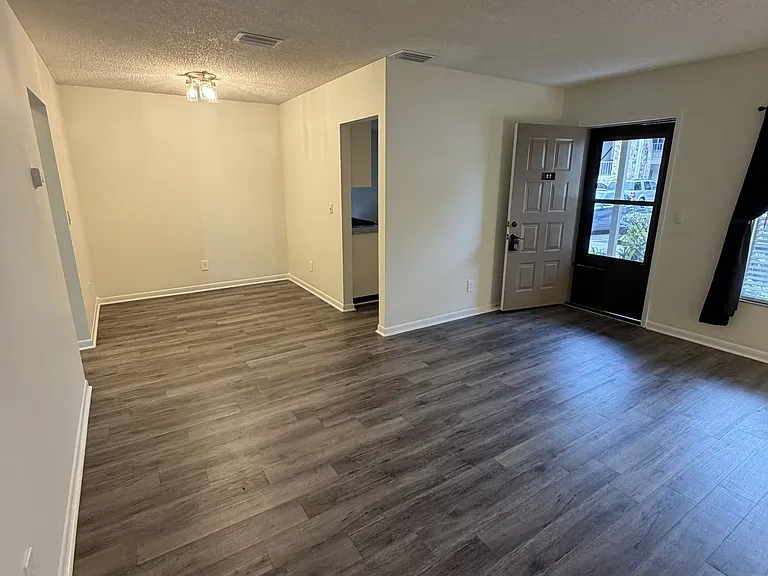 2025 San Marcos Dr SE #27 — Photo 4