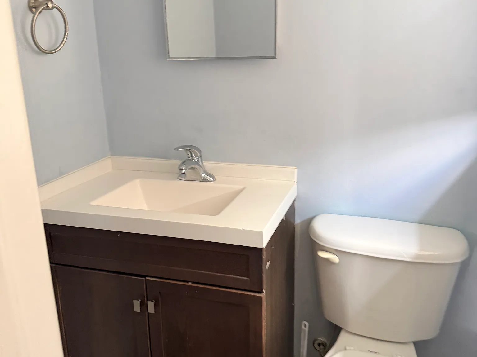 3 bed, 1.5 bath, 1200 sqft, $1,350 — Photo 3