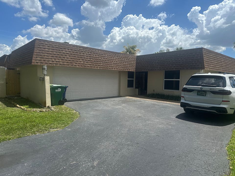 1st image of 18913 Oakland Hills Dr #1