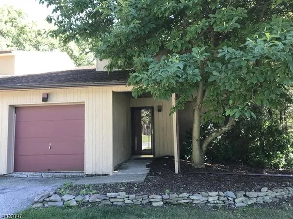 2 Margaret Ter, Sparta, NJ 07871