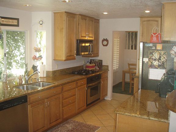 Large open Kitchen with Granite and newer cabinets