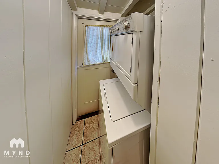 950 W Taylor St — Photo 17