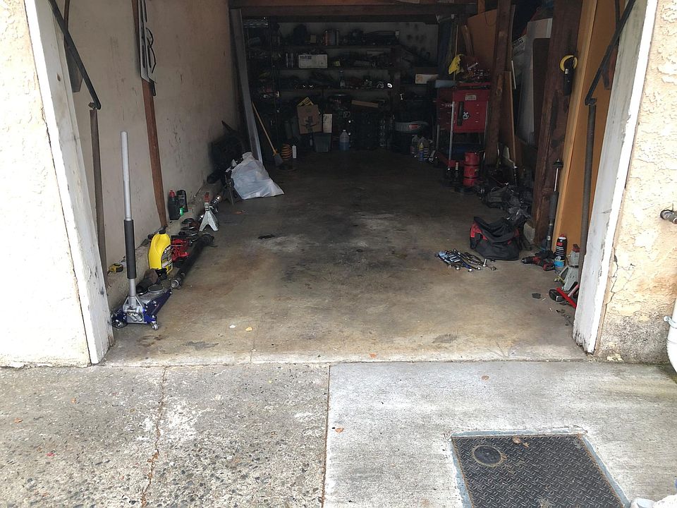 2nd image of 2813 P St #15G