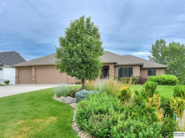 249 S 243rd St, Waterloo, NE 68069