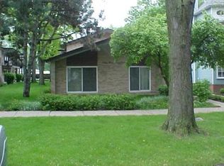 5967 NE Circle Ave APT 1C, Chicago, IL 60631