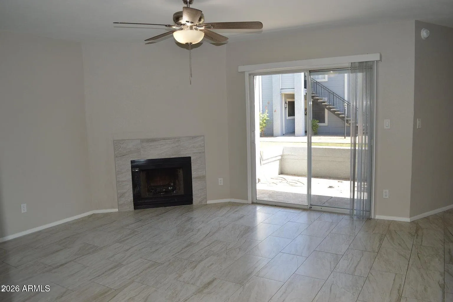 3 bed, 1185 sqft, $1,700 — Photo 3