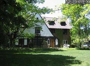 2886 Courtland Blvd, Shaker Heights, OH