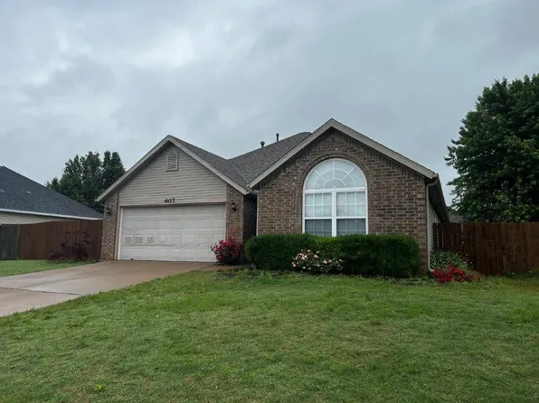 607 Emerald St, Lowell, AR 72745