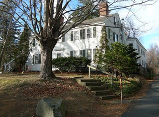 14 Bittersweet Ln APT 1, Exeter, NH 03833