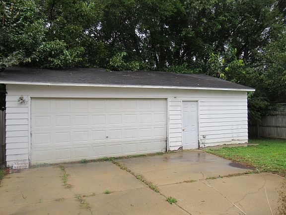 3rd image of 1403 27th St