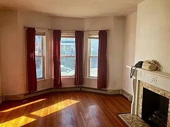 Building Photo - 66 Murdock St #1