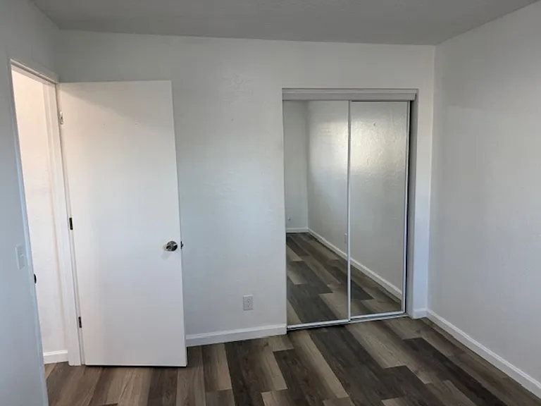 624 Berrydale Ave — Photo 9