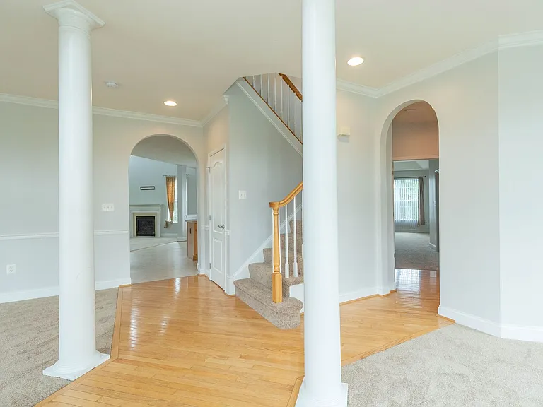 391 Sheerer Dr — Photo 5
