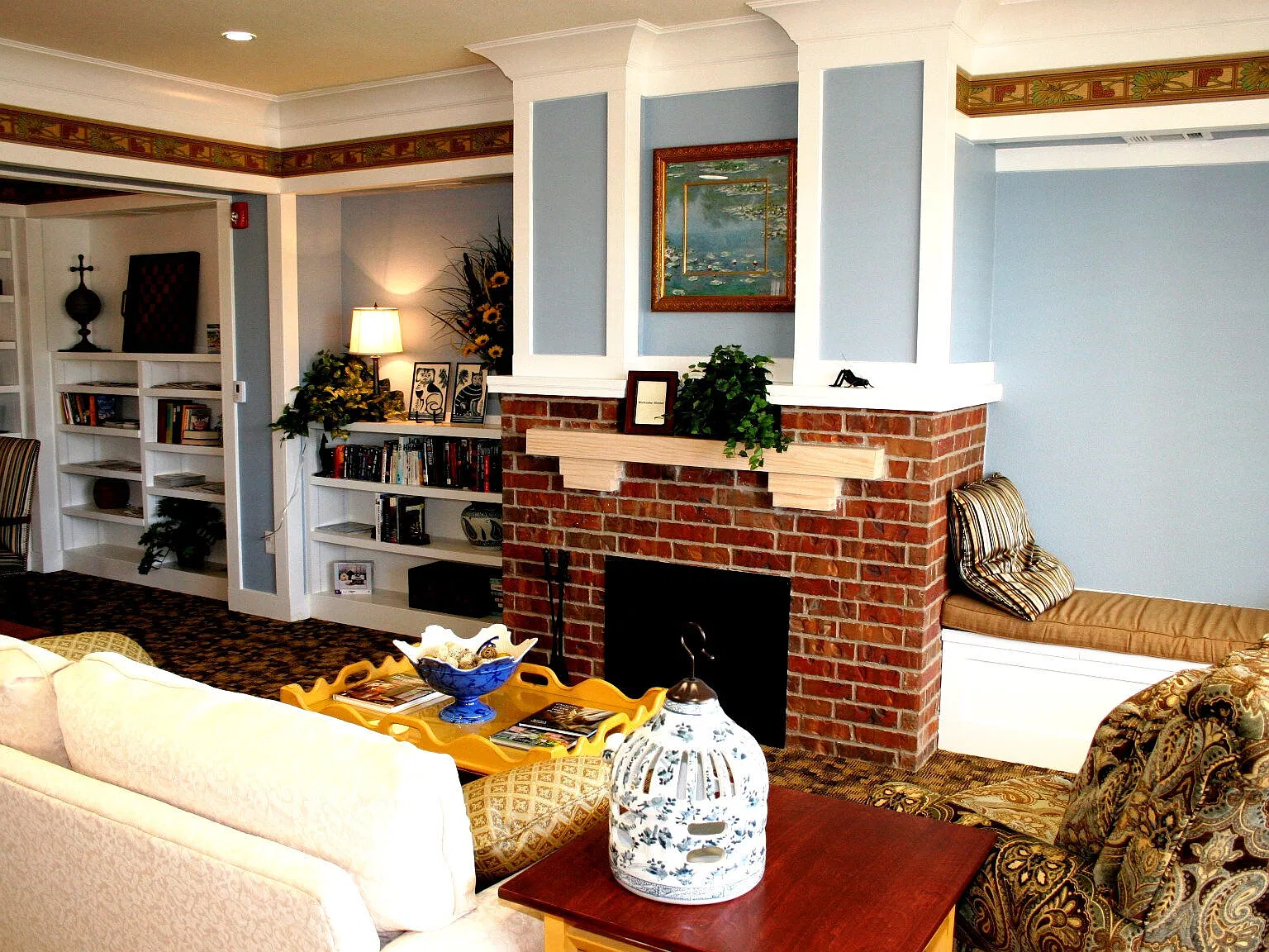 Mariposa Jason Avenue 55+ Apartment Homes — Photo 4