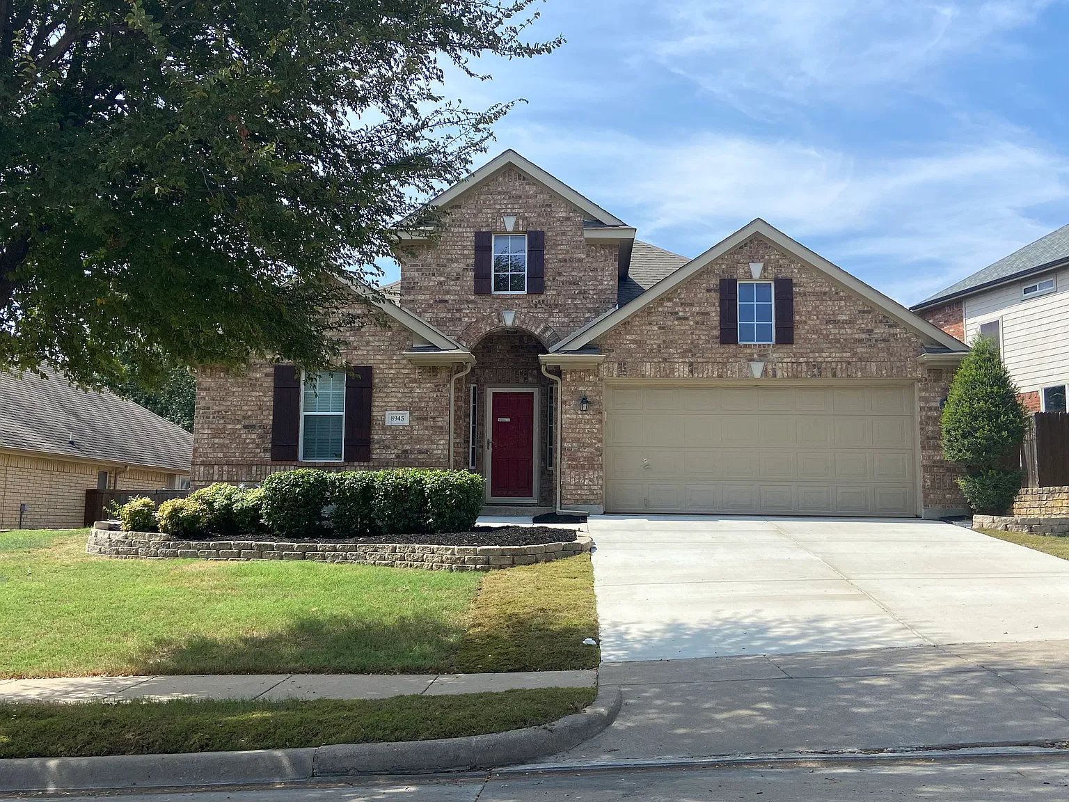 4 bed, 2129 sqft, $2,550 — Photo 2