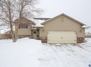 105 S Summer Ave, Brandon, SD 57005