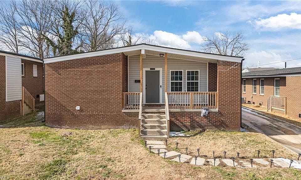 1st image of 513 Saunders Pl #A & B