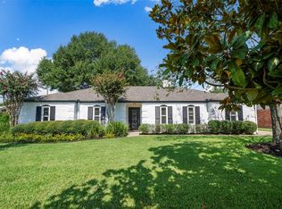 1519 Scenic Ridge Dr, Houston, TX 77043