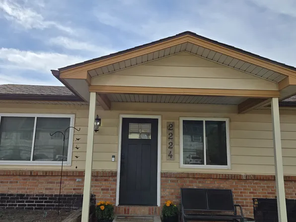 2224 W Hillside Ave, Englewood, CO 80110