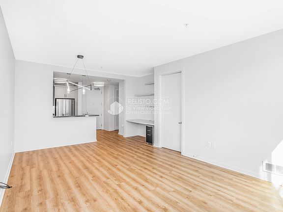 5th image of 88 Townsend St APT 404