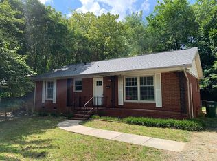 1425 Woodhill Ln, Charlotte, NC 28205