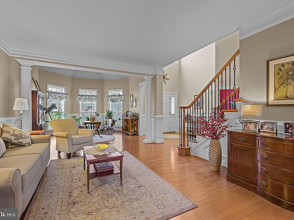 5th image of 1473 Olmsted Dr