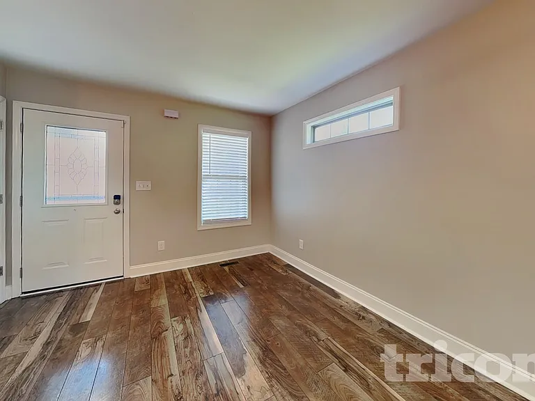 515 Magnolia Dr — Photo 2