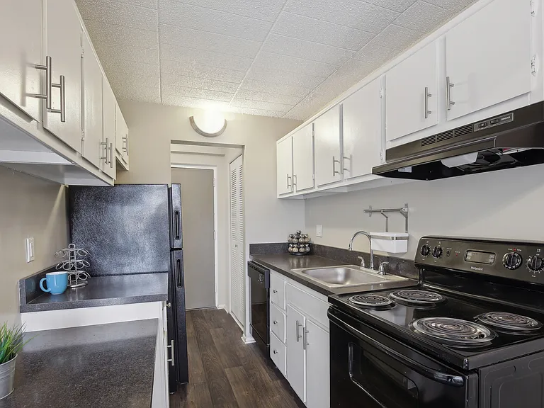 Sky Gate Apartments — Photo 2