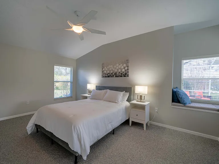 2209 N Brentwood Cir — Photo 9