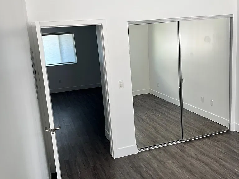 4231 McLaughlin Ave #302 — Photo 12
