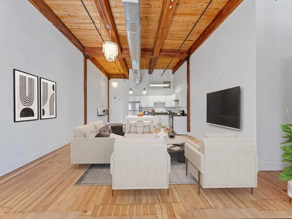 49 Munroe St APT 204, Lynn, MA 01901