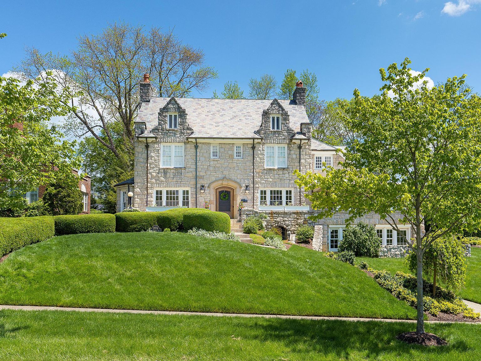 2074 Yorkshire Rd, Upper Arlington, OH 43221 Zillow