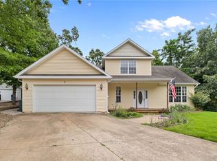 9 Buckland Ln, Bella Vista, AR 72715