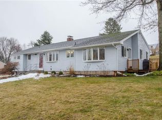 43 W Point Ter, Tariffville, CT 06081