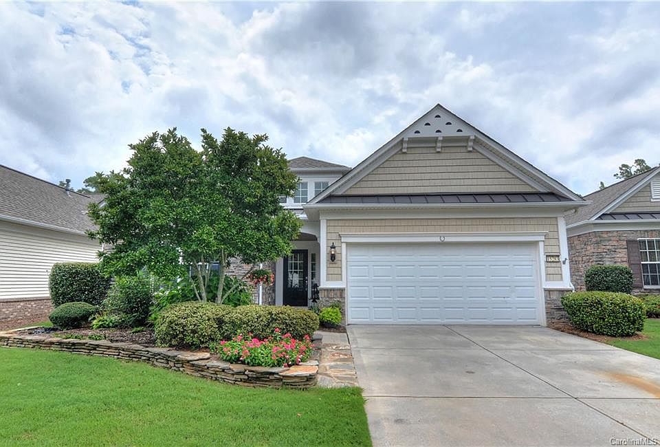 1st image of 15283 Legend Oaks Ct