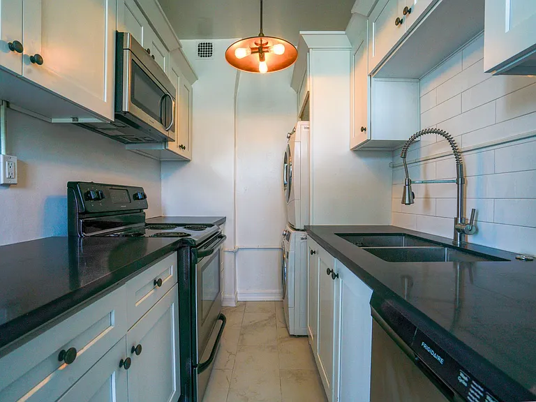 Villa Italia — Photo 1