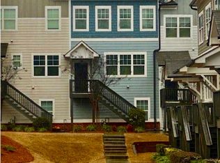 3801 Oxford Cir, Doraville, GA 30340