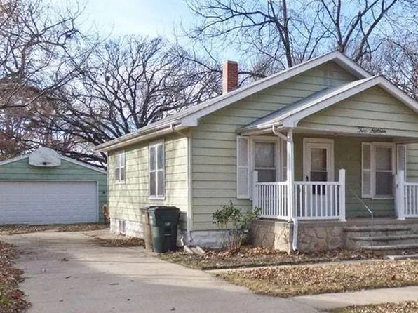 215 N Reno Ave, Haven, KS 67543