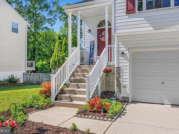 3rd image of 8353 Gartelman Farm Dr