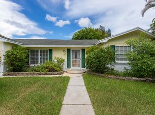 3932 Corrigan Ct, Palm Springs, FL 33461