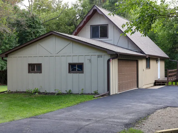 404 Atlantic Dr NE, Poplar Grove, IL 61065