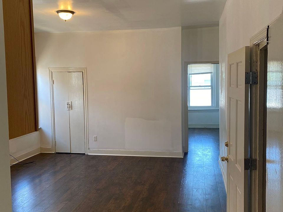 1st image of 4706 Longshore Ave Floor 2