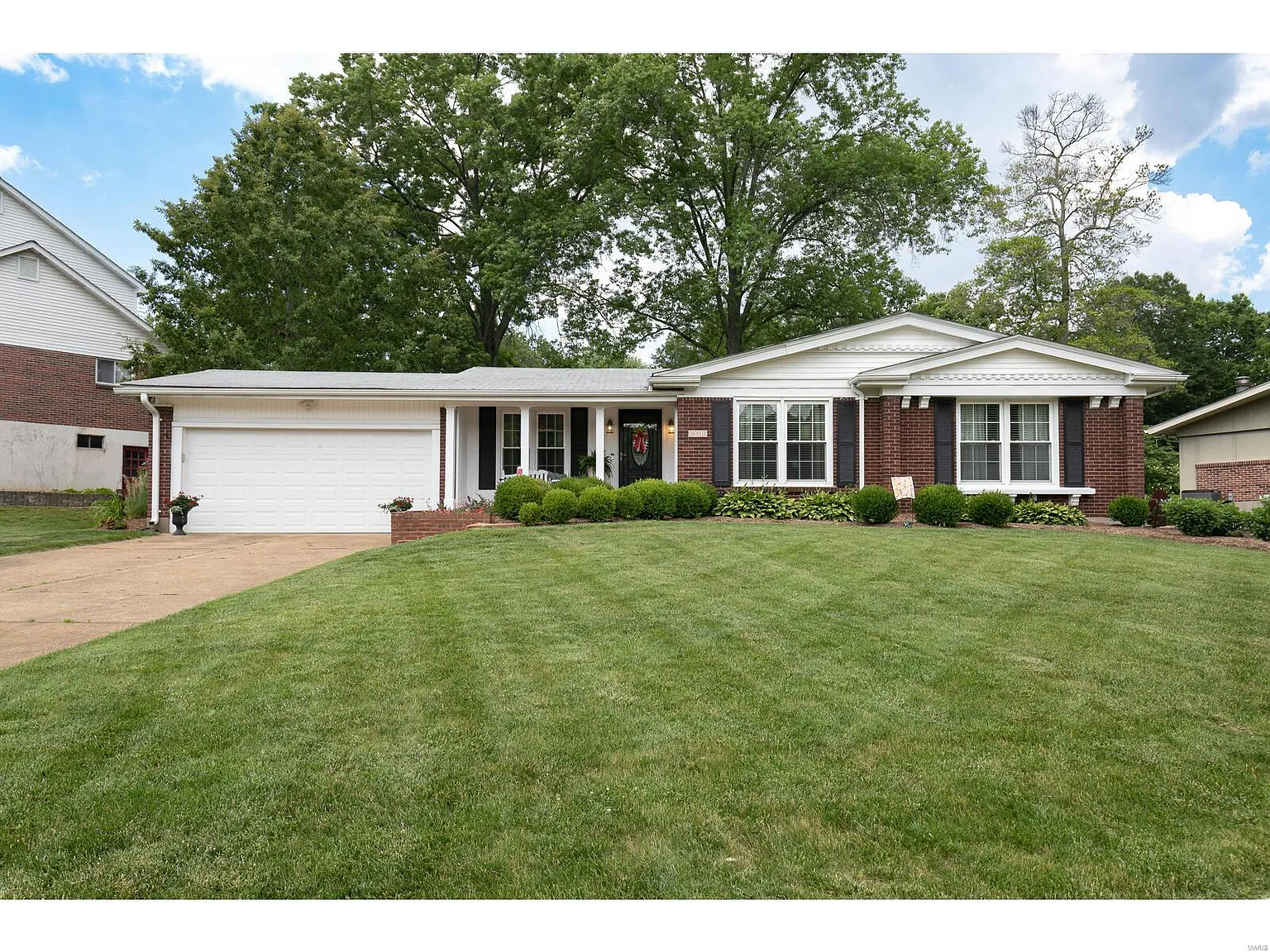 9011 Cordoba Ln photo 1