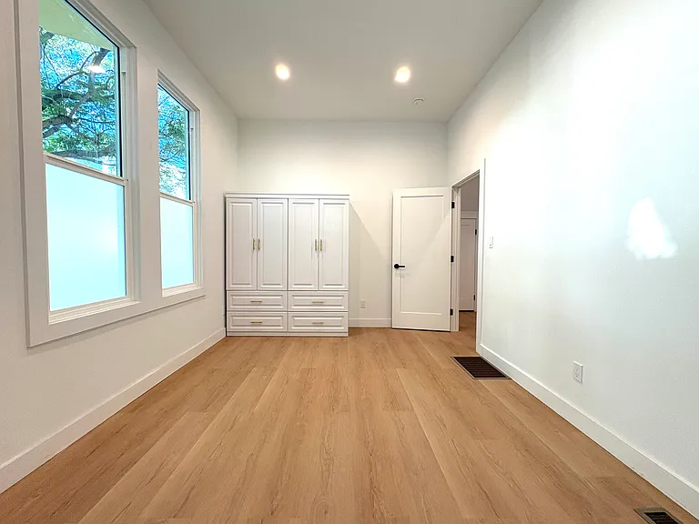 Large bedroom 1 with huge windows
