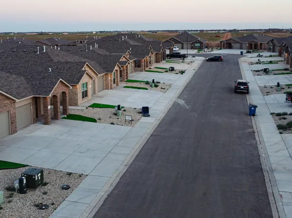 2011 Bryan Ave #2011A, Wolfforth, TX 79382
