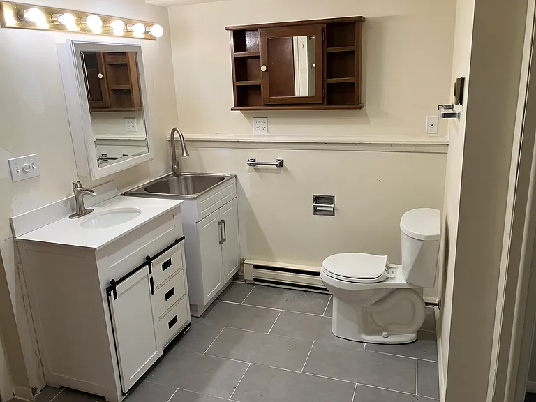 21 Wallace Rd #1 — Photo 3