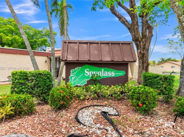 9820 NW 65th Ct #B13, Tamarac, FL 33321