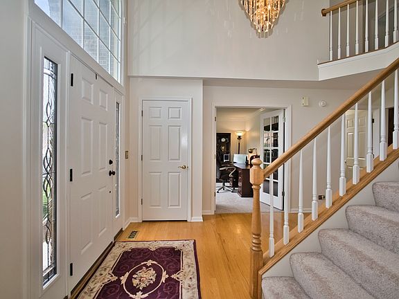 3rd image of 114 Rhine Ave