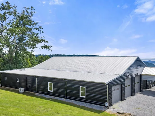 5985 Tammy Little Dr, Section, AL 35771