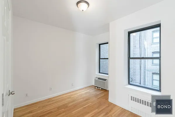 Rented by Bond New York | media 16